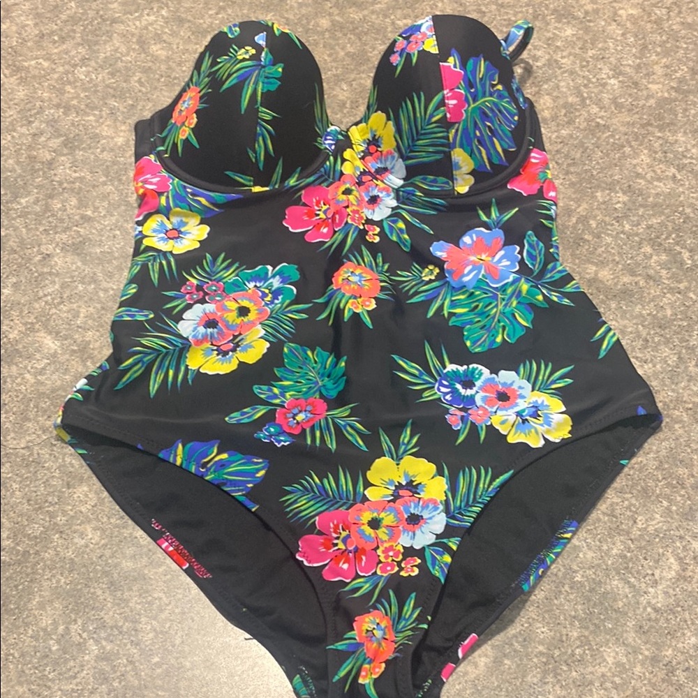Old Navy Multicolor Floral Women's One Piece Swimsuit